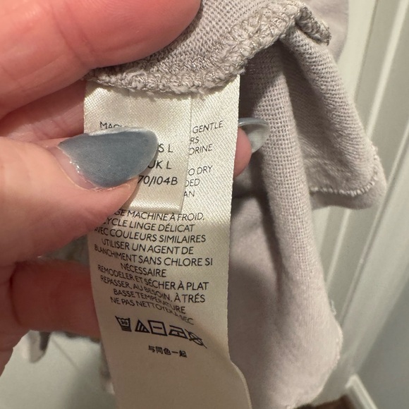 We The Free Distressed Gray Top Size L - Picture 7 of 12